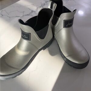 Joules Silver Chelsea Rain Boots with Black Logo